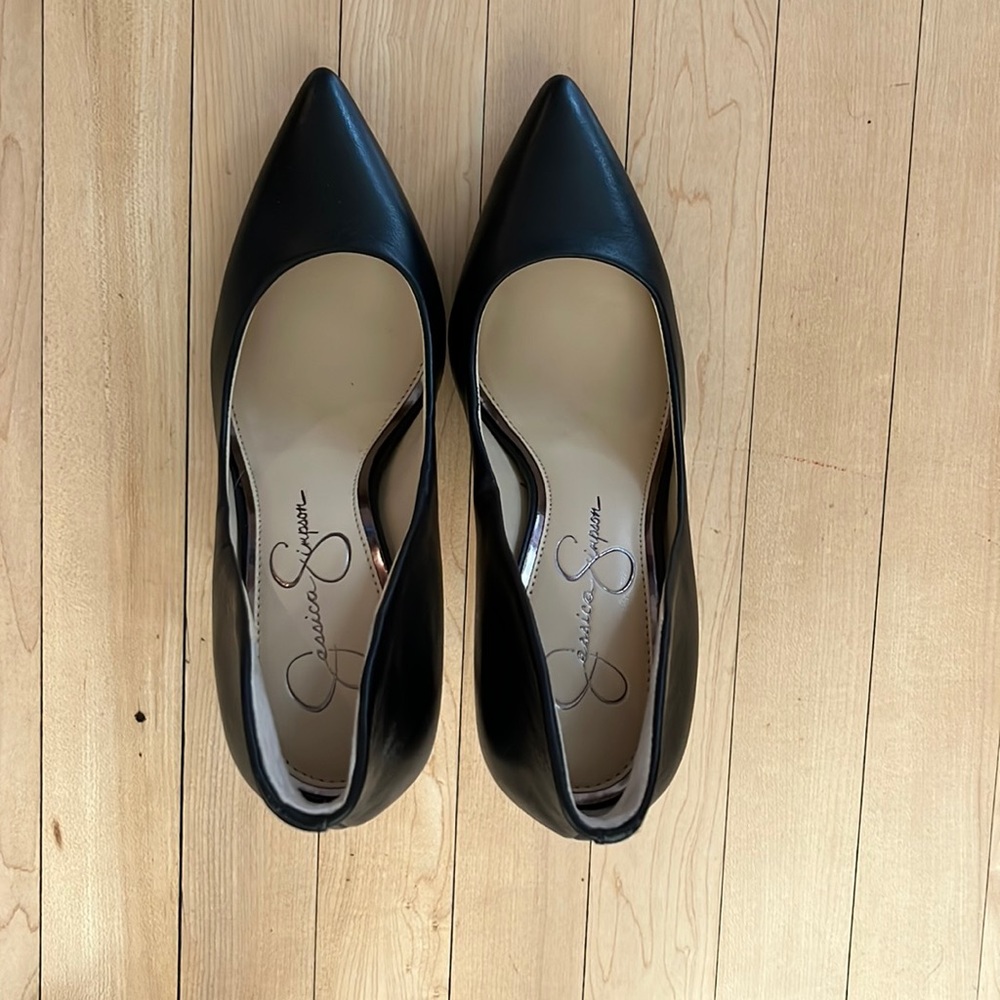 Jessica Simpson Cambredge Pump